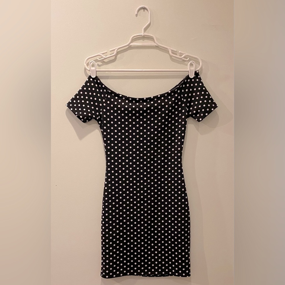 Forever 21, Size Small, Pencil Polka Dot Dress, Off the shoulder